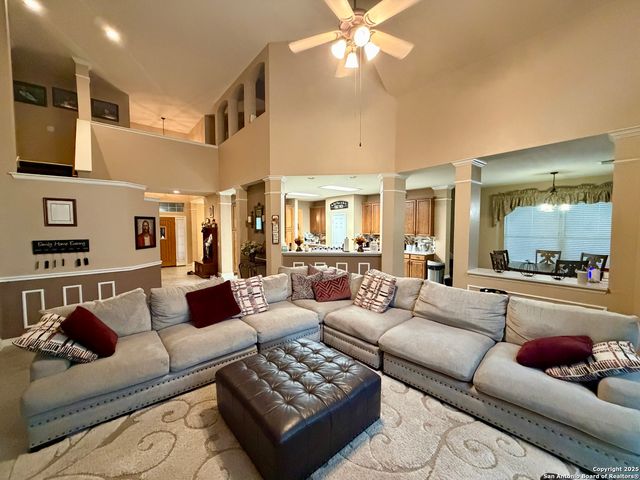 117 Brookbend, Cibolo, TX 78108