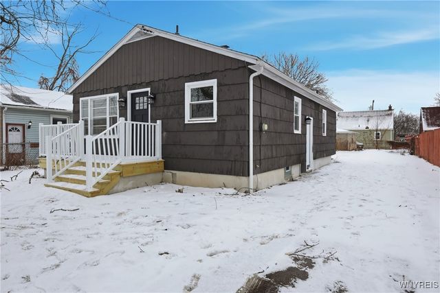 657 72nd Street, Niagara Falls, NY 14304