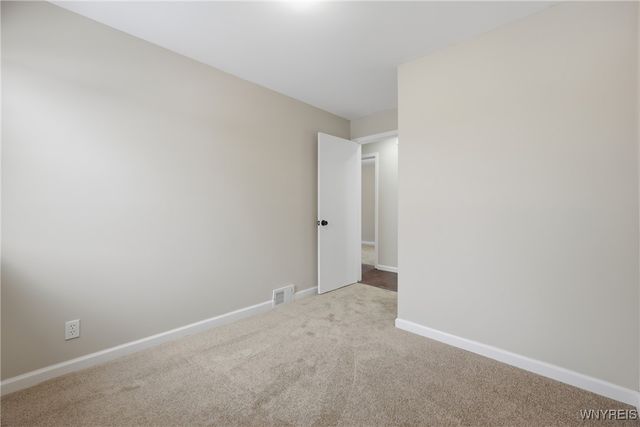 657 72nd Street, Niagara Falls, NY 14304