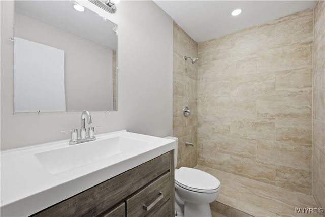 657 72nd Street, Niagara Falls, NY 14304