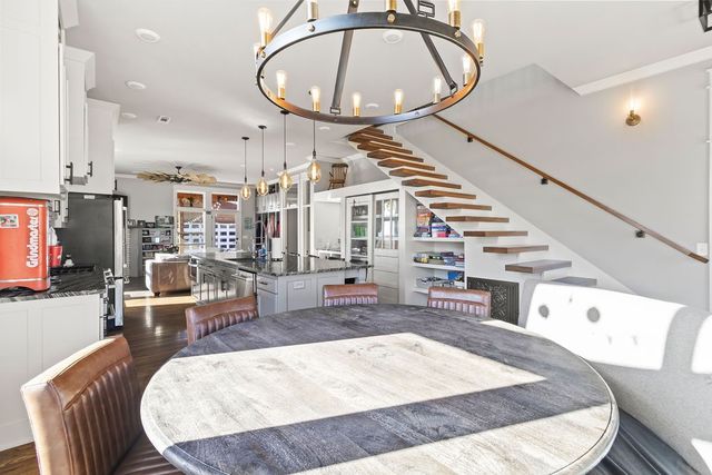 234 SW F Street, Bentonville, AR 72712