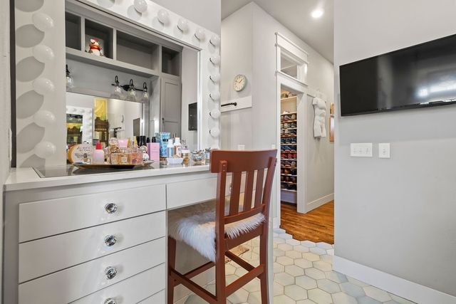 234 SW F Street, Bentonville, AR 72712