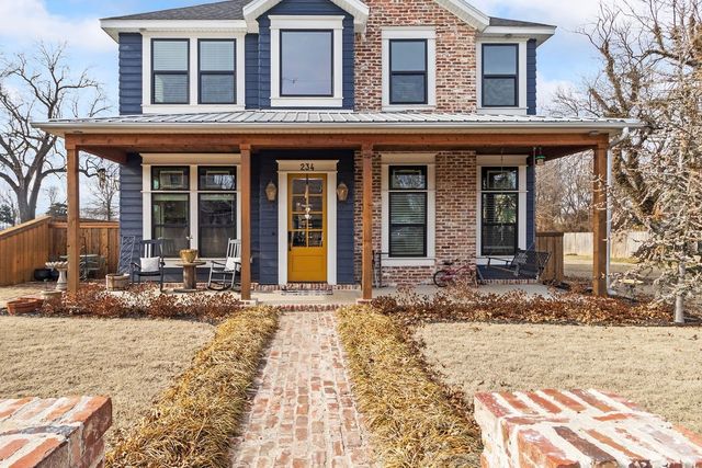 234 SW F Street, Bentonville, AR 72712