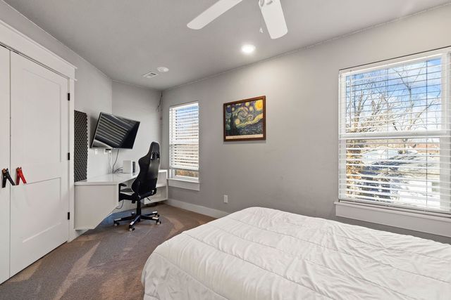234 SW F Street, Bentonville, AR 72712