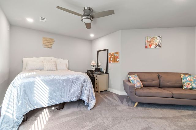 234 SW F Street, Bentonville, AR 72712