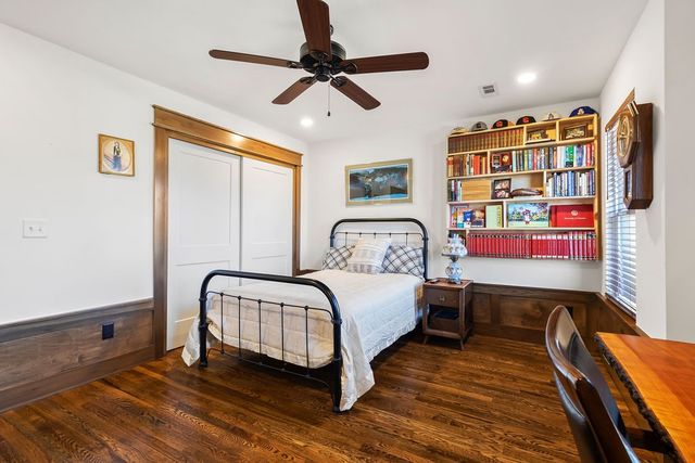 234 SW F Street, Bentonville, AR 72712