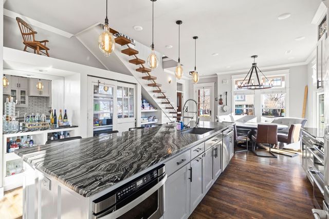 234 SW F Street, Bentonville, AR 72712