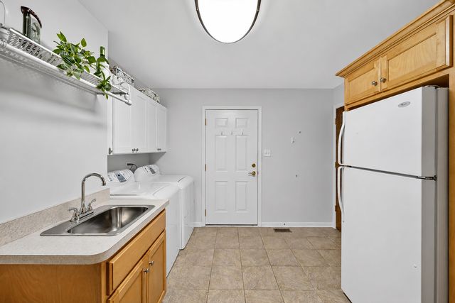 1351 Dalemont Way, Dyer, IN 46311