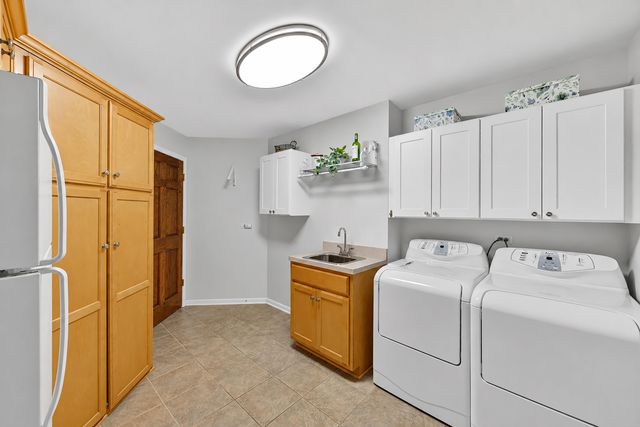 1351 Dalemont Way, Dyer, IN 46311