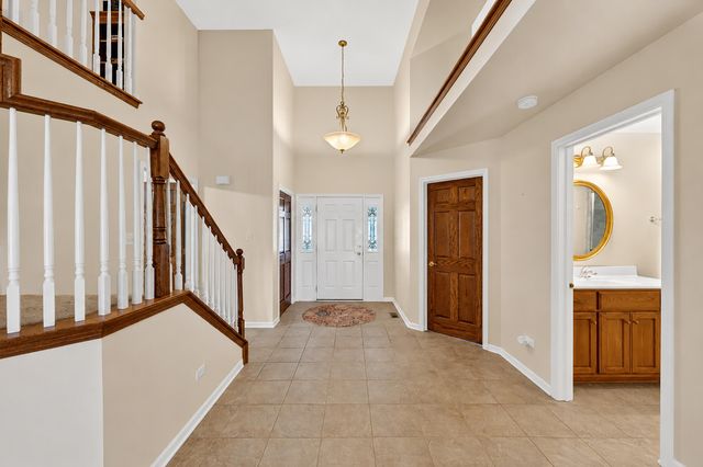 1351 Dalemont Way, Dyer, IN 46311