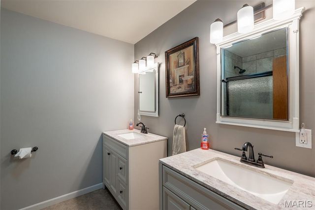 215 Piedmont Ave., Piedmont, MO 63957