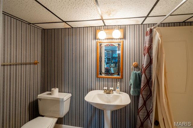 215 Piedmont Ave., Piedmont, MO 63957