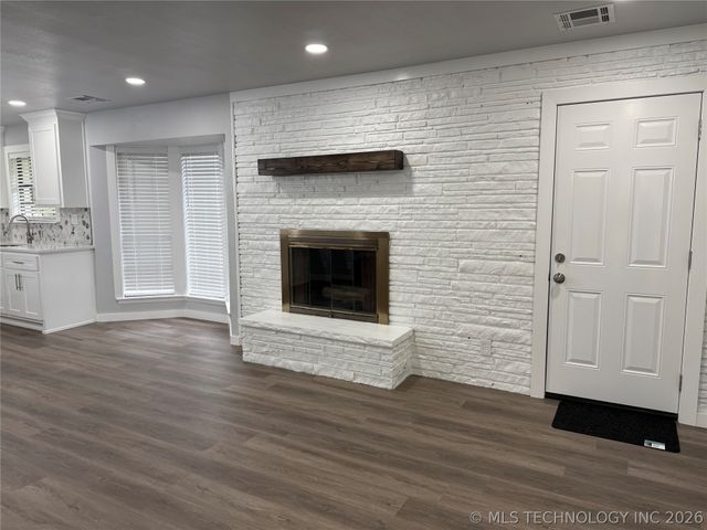 5641 S Trenton Avenue, Tulsa, OK 74105