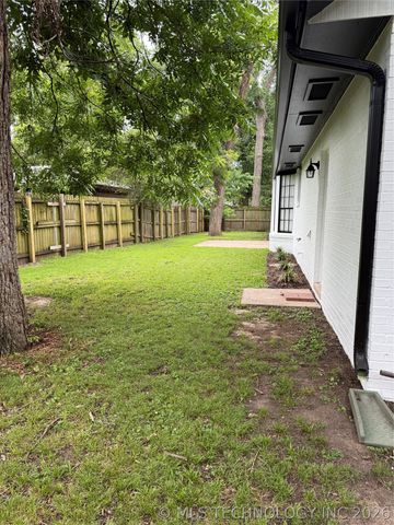 5641 S Trenton Avenue, Tulsa, OK 74105