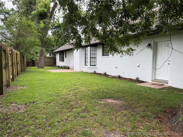 5641 S Trenton Avenue, Tulsa, OK 74105