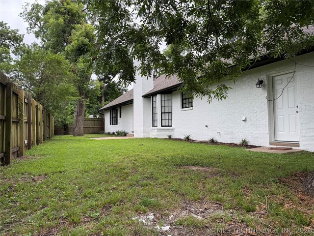 5641 S Trenton Avenue, Tulsa, OK 74105