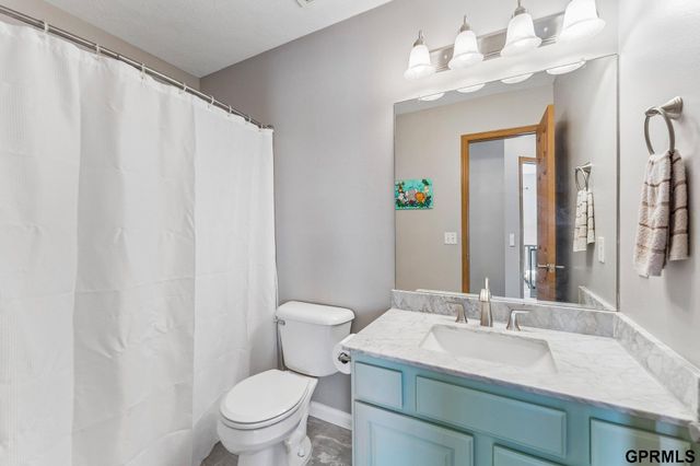 5312 S 191St Avenue, Omaha, NE 68135