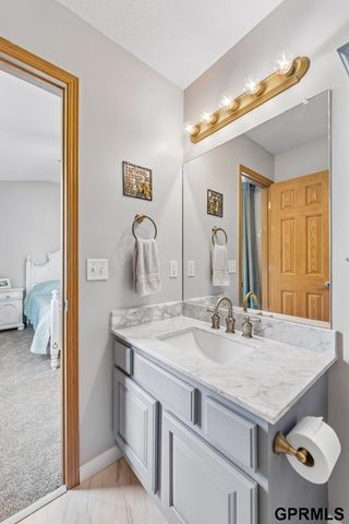 5312 S 191St Avenue, Omaha, NE 68135