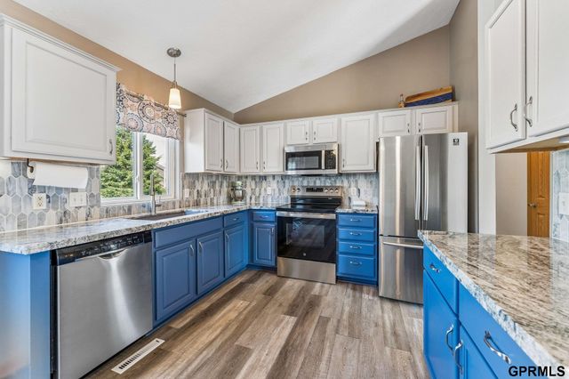 5312 S 191St Avenue, Omaha, NE 68135