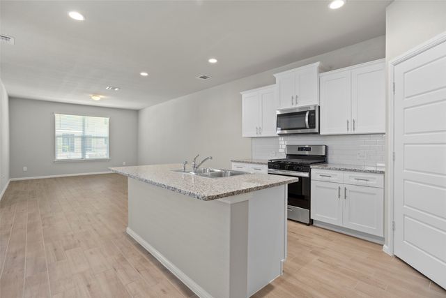 3453 Lake District Lane, Fort Worth, TX 76135