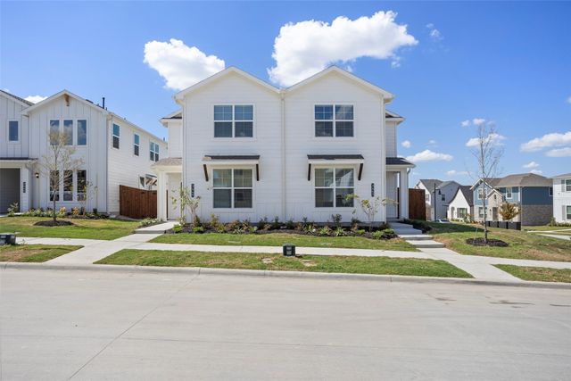 3453 Lake District Lane, Fort Worth, TX 76135
