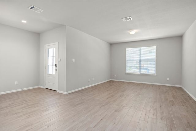3453 Lake District Lane, Fort Worth, TX 76135