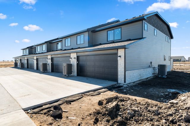 594 NE Hart Lane, Ankeny, IA 50021