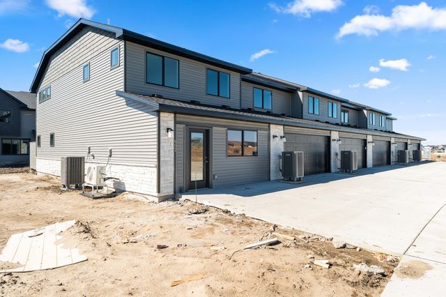 594 NE Hart Lane, Ankeny, IA 50021