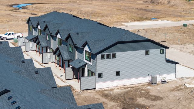 594 NE Hart Lane, Ankeny, IA 50021