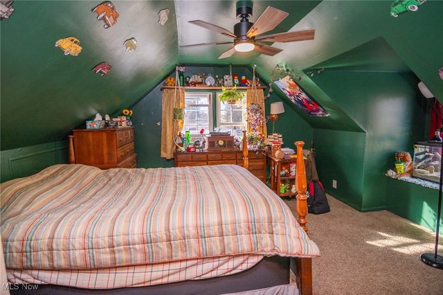 69565 Crescent Road, St Clairsville, OH 43950