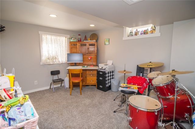 69565 Crescent Road, St Clairsville, OH 43950