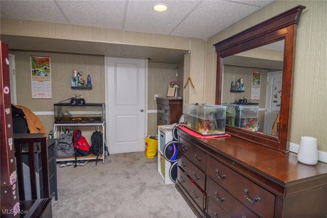 69565 Crescent Road, St Clairsville, OH 43950