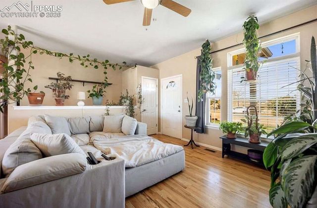 1036 S Los Charros Drive, Pueblo, CO 81007