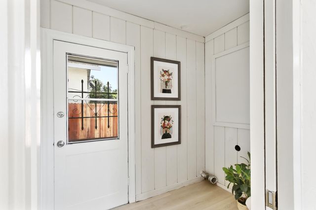 2728 Harkness St, Sacramento, CA 95818