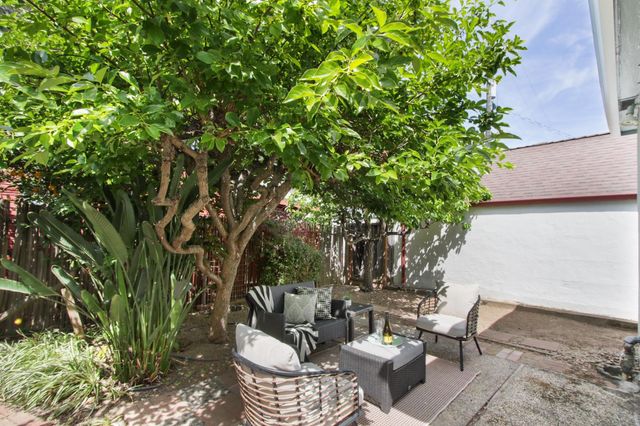 2728 Harkness St, Sacramento, CA 95818