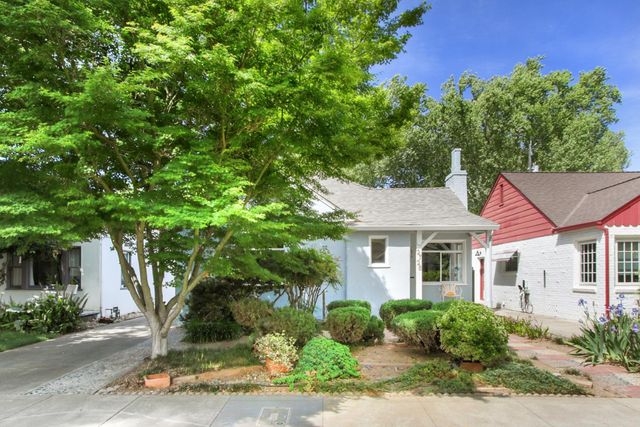 2728 Harkness St, Sacramento, CA 95818