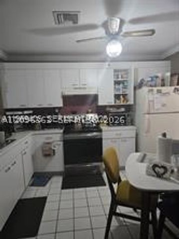 4925 W Lakes Dr, Deerfield Beach, FL 33442