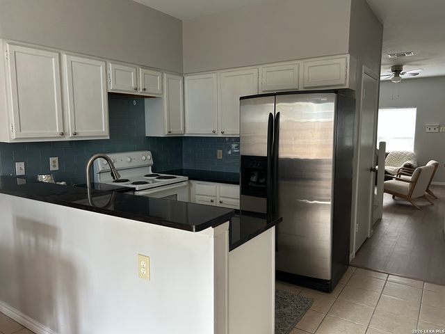 1915 Crossgate Park, San Antonio, TX 78247
