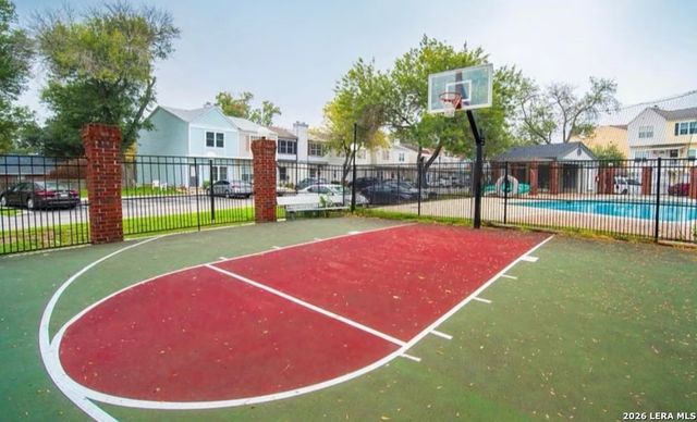 1915 Crossgate Park, San Antonio, TX 78247