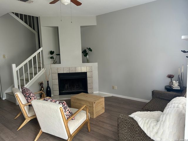 1915 Crossgate Park, San Antonio, TX 78247