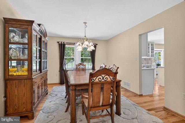 15 ANNIE LN, Robbinsville, NJ 08691