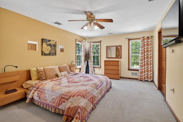 15 ANNIE LN, Robbinsville, NJ 08691