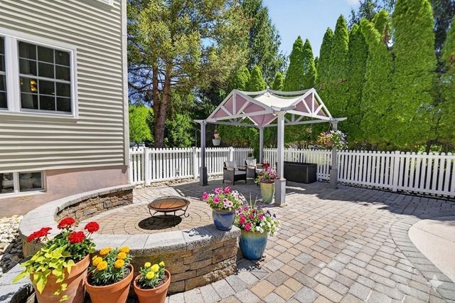 15 ANNIE LN, Robbinsville, NJ 08691