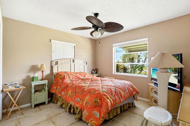 712 SW 18th Street, Boynton Beach, FL 33426