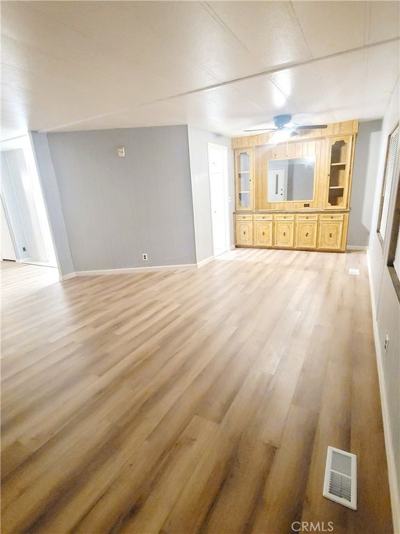 Image 10 of property listing at 655 E Main 62, San Jacinto, CA 92583