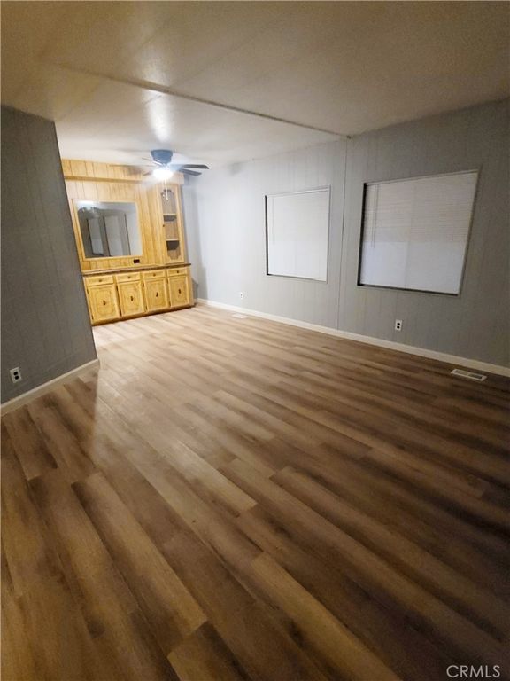 Image 11 of property listing at 655 E Main 62, San Jacinto, CA 92583