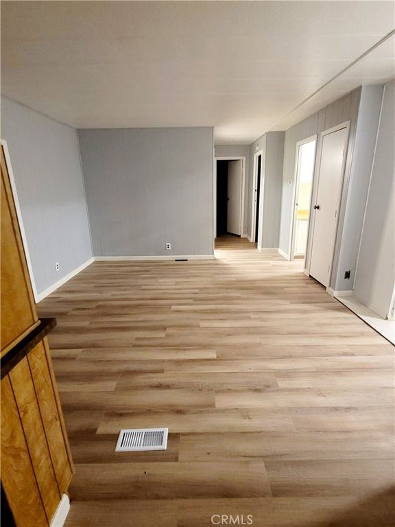 Image 12 of property listing at 655 E Main 62, San Jacinto, CA 92583