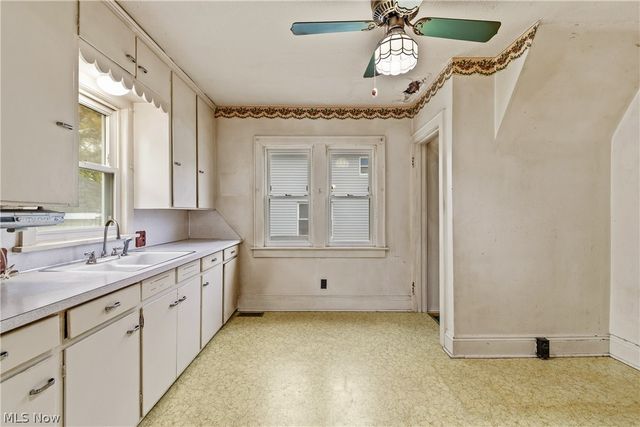 33 Fairlawn Avenue, Rittman, OH 44270