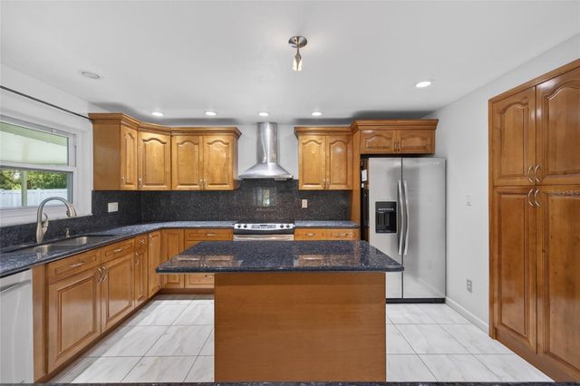 1903 ORO COURT, Clearwater, FL 33764