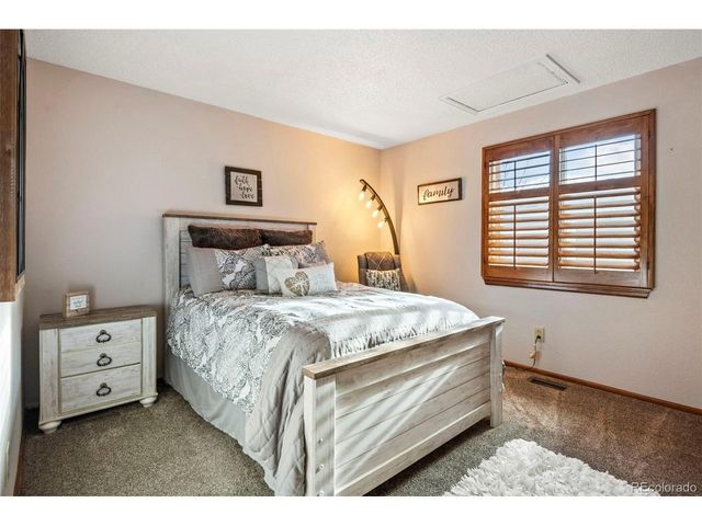 5155 E 117th Dr, Thornton, CO 80233